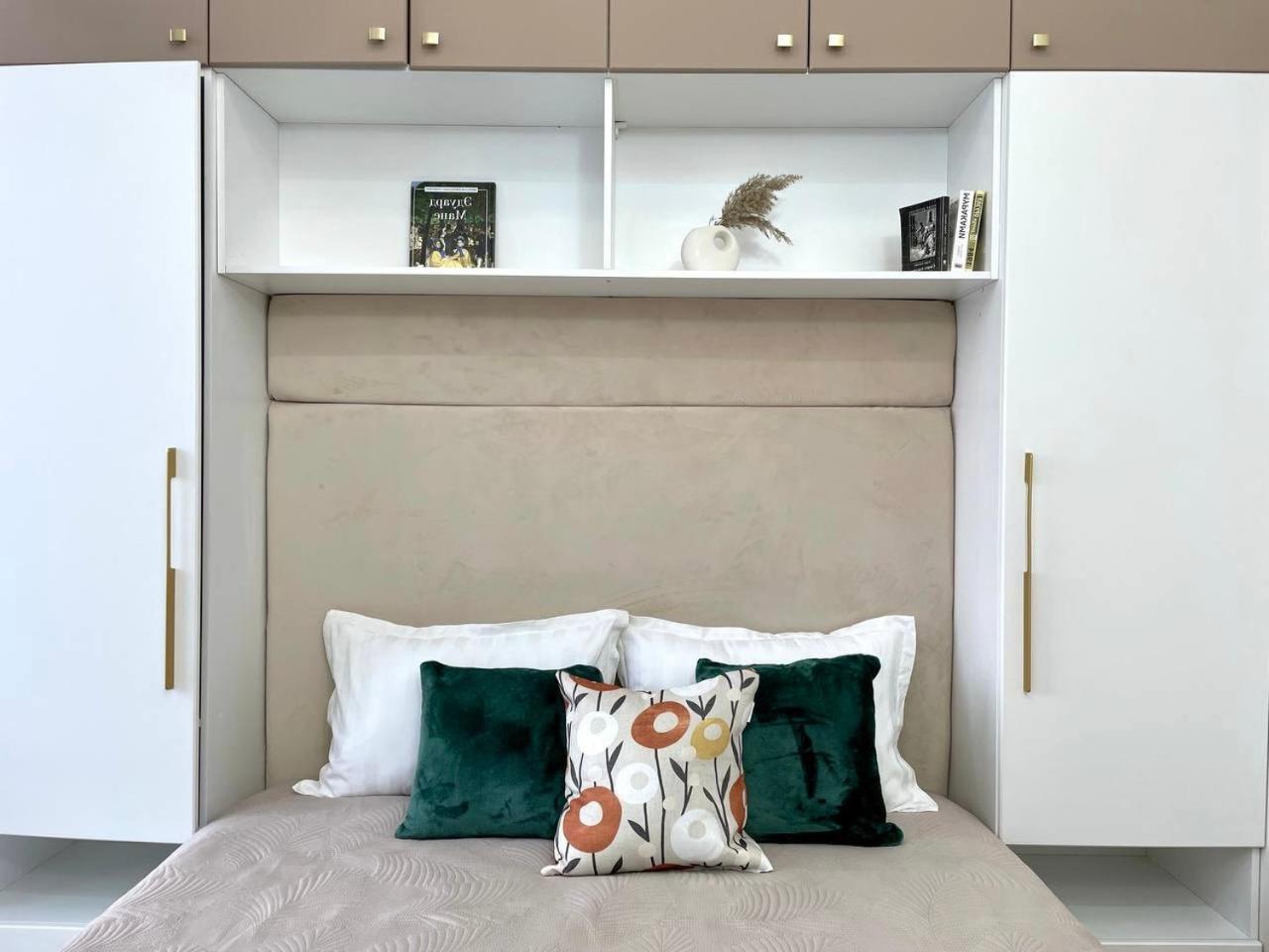 жк 4 Seasons, рядом трц Mega по розыбакиева Apartment Almaty