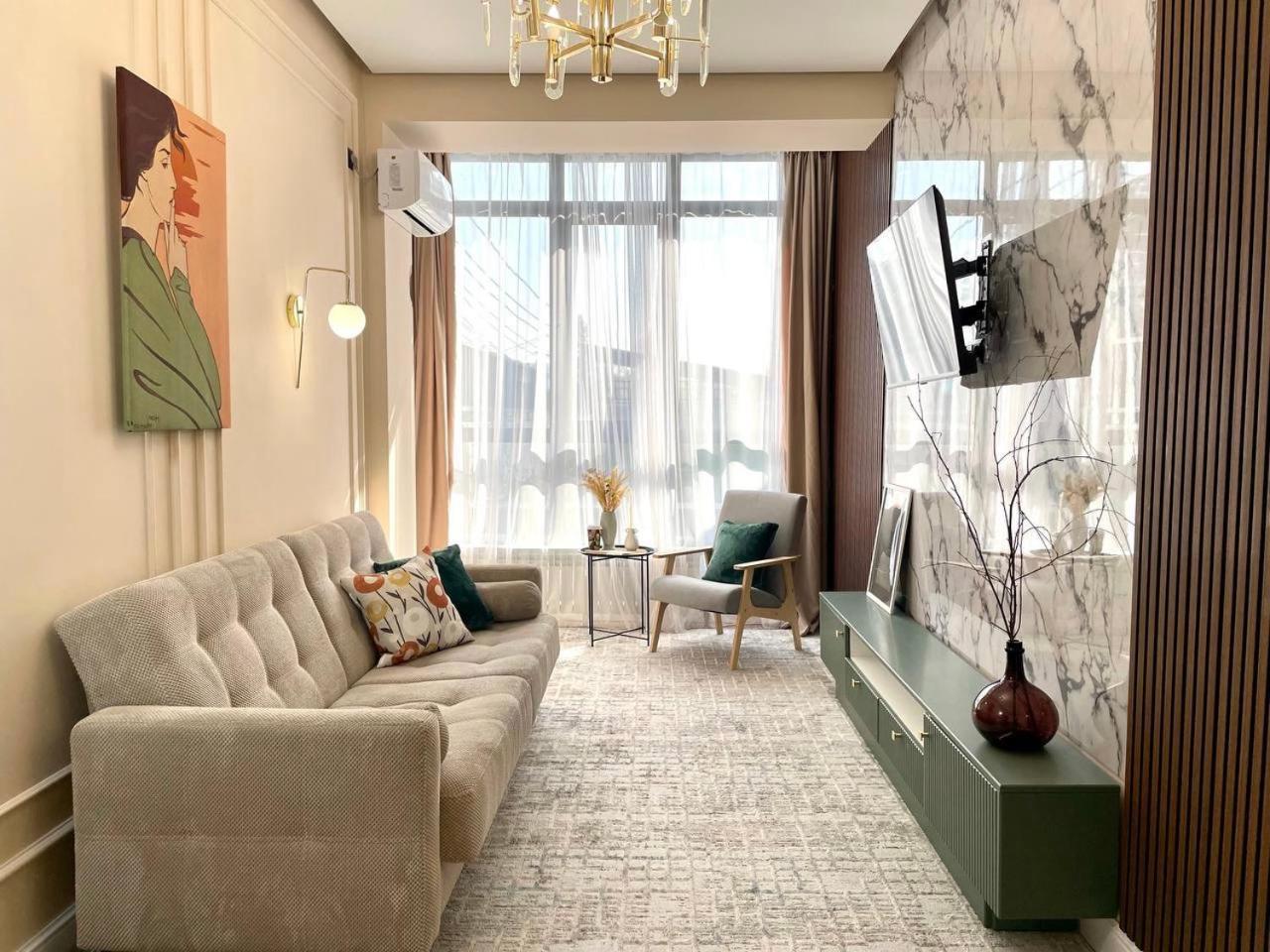 жк 4 Seasons, рядом трц Mega по розыбакиева Apartment Almaty