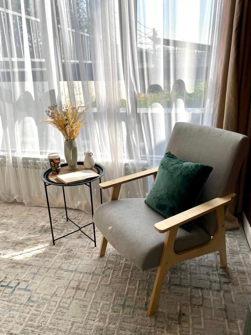 Apartment жк 4 Seasons, рядом трц Mega по розыбакиева Almaty
